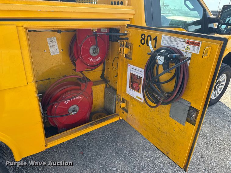 image for item EU2062 2019 Ford F350 Super Duty  utility bed pickup truck