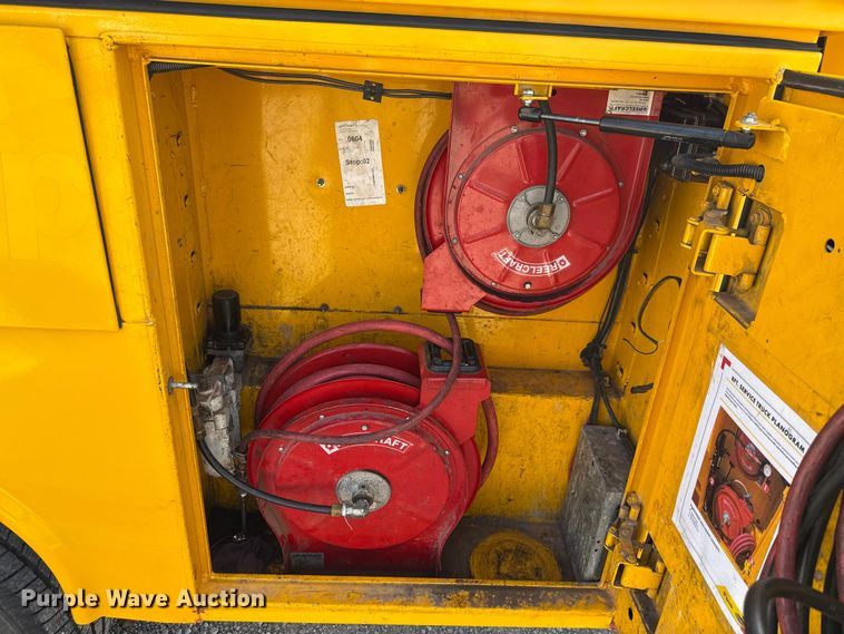 image for item EU2062 2019 Ford F350 Super Duty  utility bed pickup truck