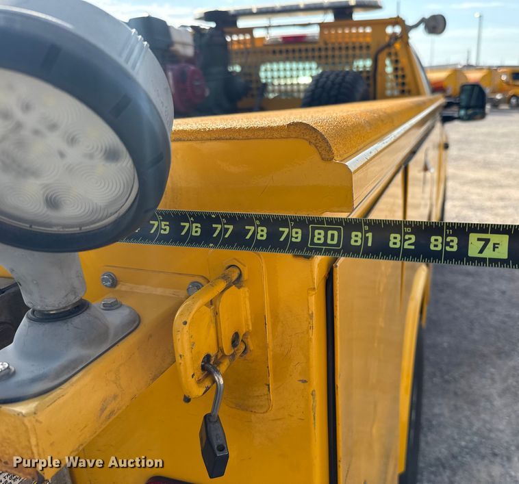 image for item EU2062 2019 Ford F350 Super Duty  utility bed pickup truck