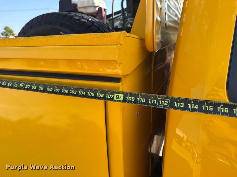 image for item EU2062 2019 Ford F350 Super Duty  utility bed pickup truck