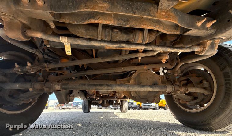 image for item EU2062 2019 Ford F350 Super Duty  utility bed pickup truck