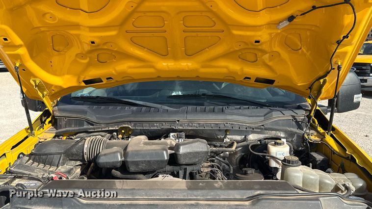 image for item EU2062 2019 Ford F350 Super Duty  utility bed pickup truck