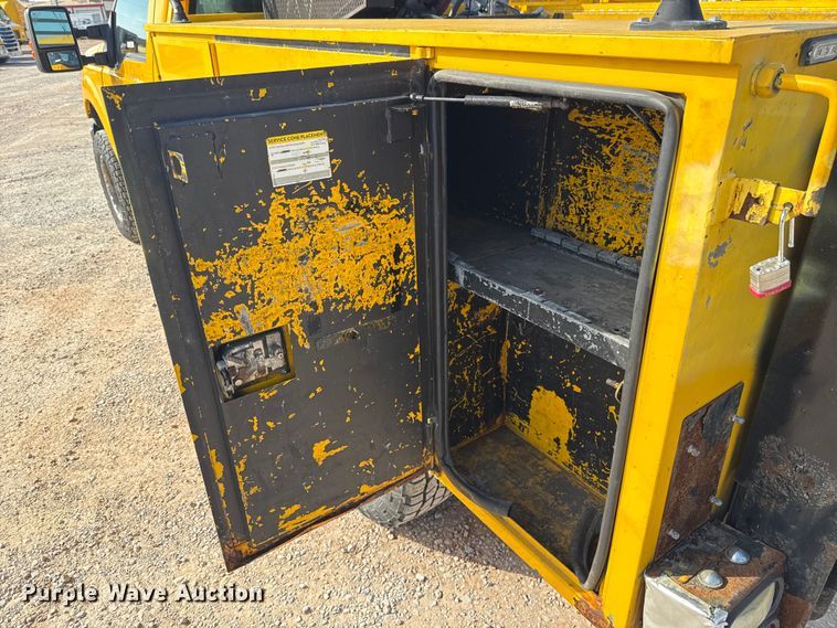 image for item EU2064 2015 Ford F250 utility bed pickup truck