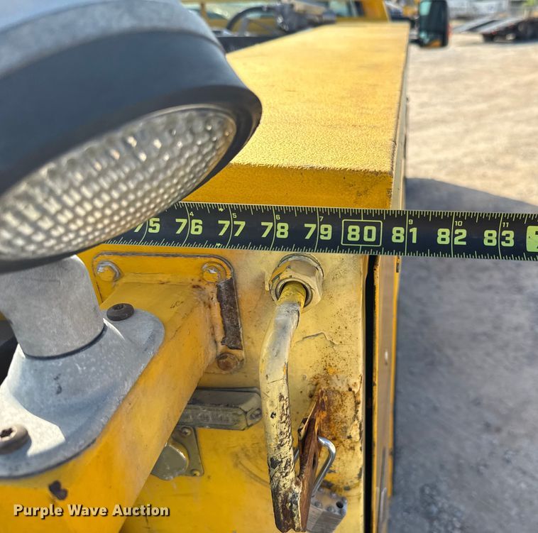 image for item EU2064 2015 Ford F250 utility bed pickup truck