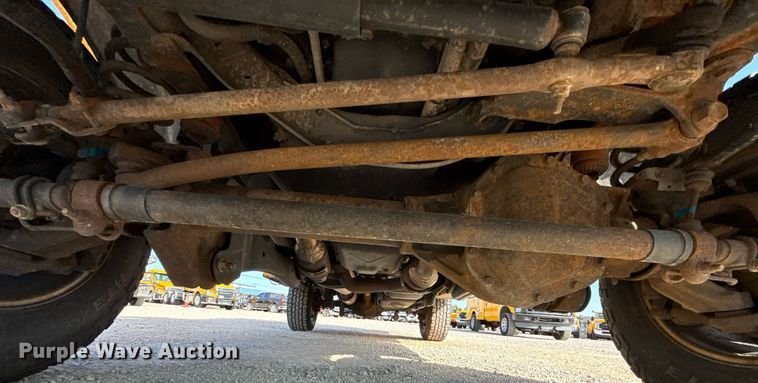 image for item EU2064 2015 Ford F250 utility bed pickup truck