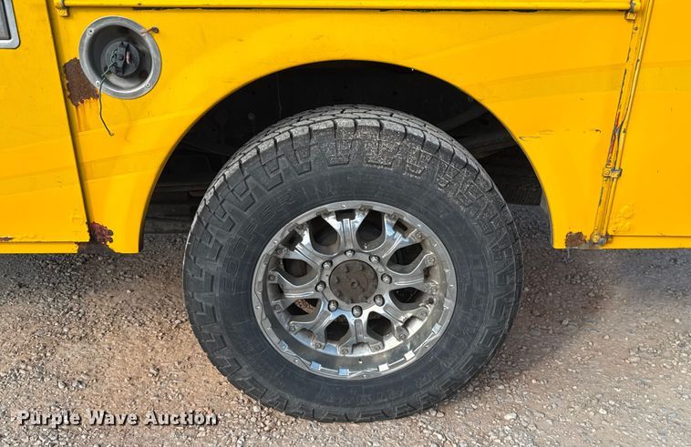 image for item EU2064 2015 Ford F250 utility bed pickup truck