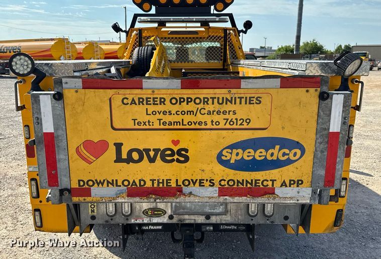 image for item EU2065 2021 Ford F350 Super Duty  utility bed pickup truck