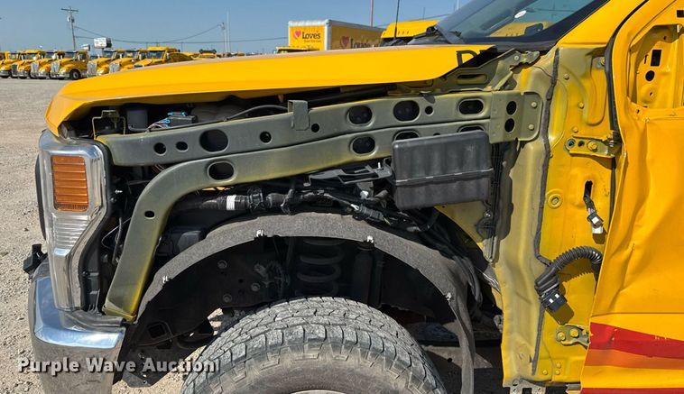 image for item EU2065 2021 Ford F350 Super Duty  utility bed pickup truck