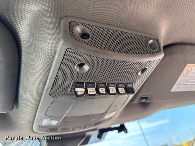 image for item EU2065 2021 Ford F350 Super Duty  utility bed pickup truck