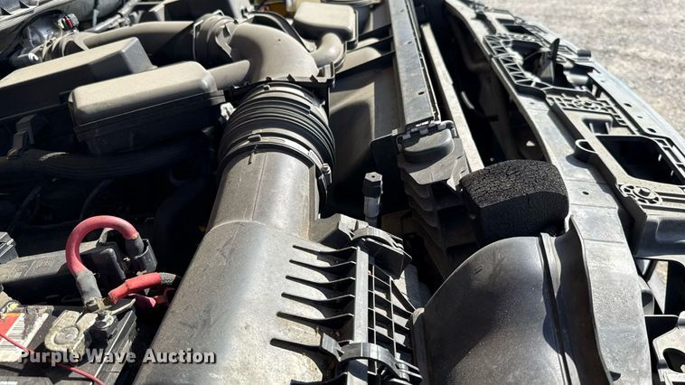 image for item EU2065 2021 Ford F350 Super Duty  utility bed pickup truck