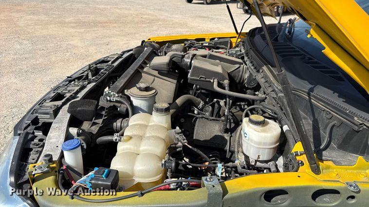 image for item EU2065 2021 Ford F350 Super Duty  utility bed pickup truck