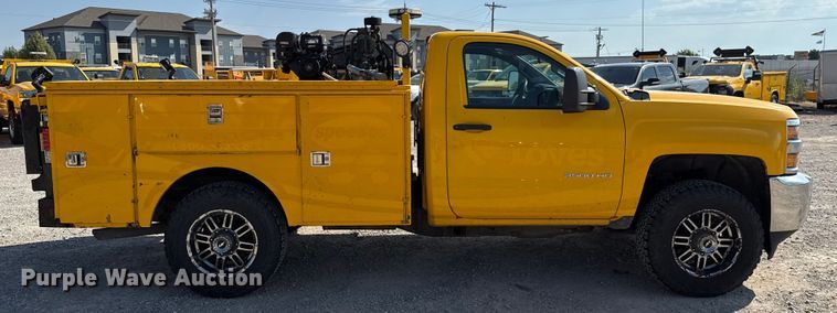 image for item EU2066 2016 Chevrolet Silverado 3500HD utility bed pickup truck