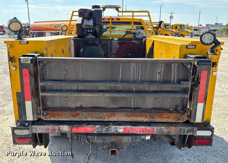 image for item EU2066 2016 Chevrolet Silverado 3500HD utility bed pickup truck