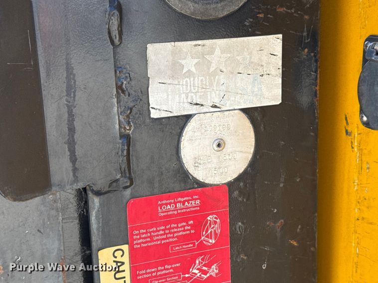 image for item EU2066 2016 Chevrolet Silverado 3500HD utility bed pickup truck