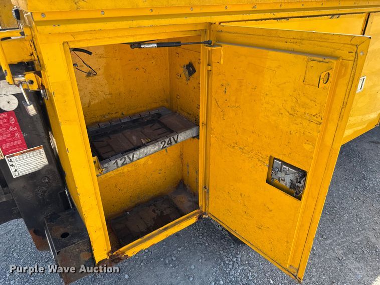 image for item EU2066 2016 Chevrolet Silverado 3500HD utility bed pickup truck