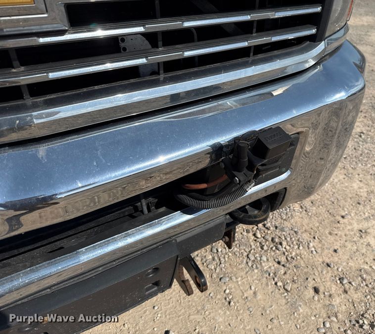 image for item EU2066 2016 Chevrolet Silverado 3500HD utility bed pickup truck