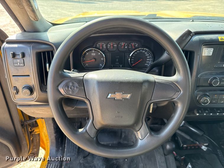 image for item EU2066 2016 Chevrolet Silverado 3500HD utility bed pickup truck