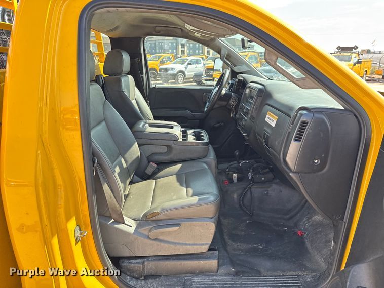 image for item EU2066 2016 Chevrolet Silverado 3500HD utility bed pickup truck