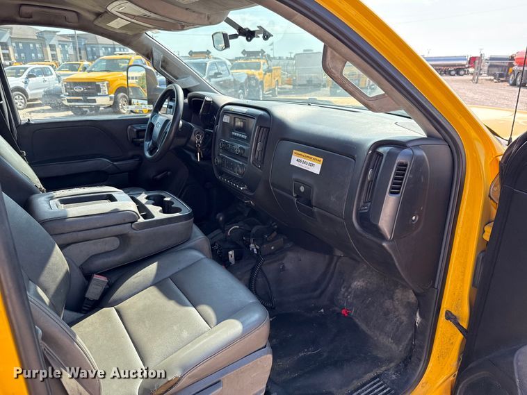 image for item EU2066 2016 Chevrolet Silverado 3500HD utility bed pickup truck