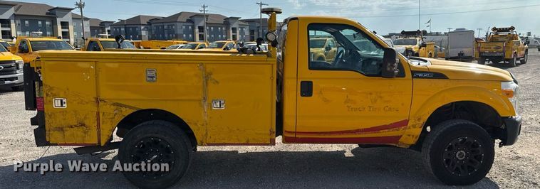 image for item EU2067 2015 Ford F350 Super Duty  utility bed pickup truck