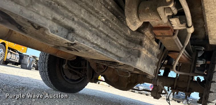 image for item EU2067 2015 Ford F350 Super Duty  utility bed pickup truck