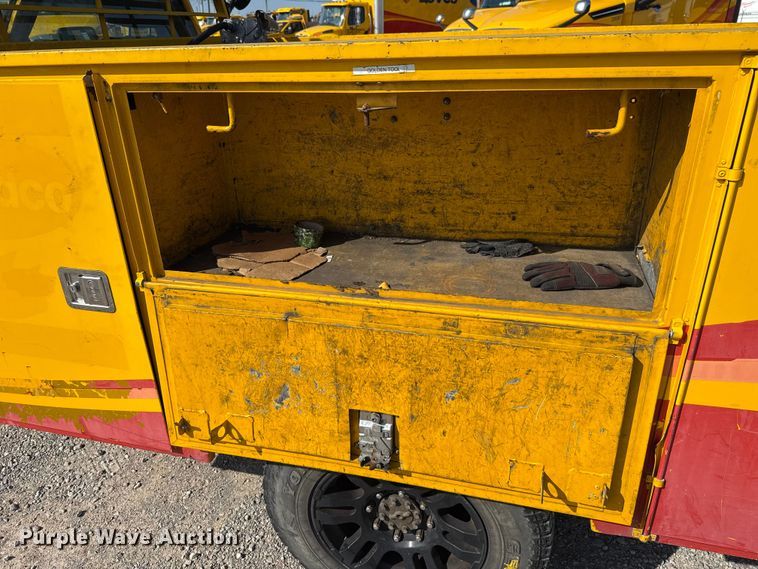 image for item EU2067 2015 Ford F350 Super Duty  utility bed pickup truck