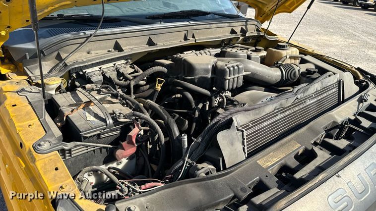 image for item EU2067 2015 Ford F350 Super Duty  utility bed pickup truck