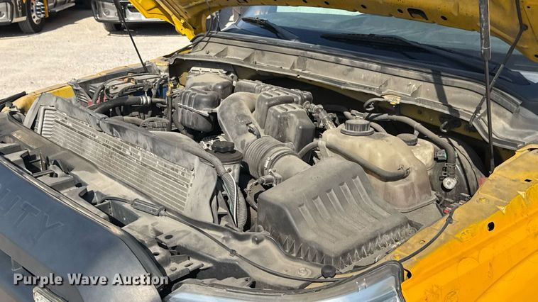 image for item EU2067 2015 Ford F350 Super Duty  utility bed pickup truck