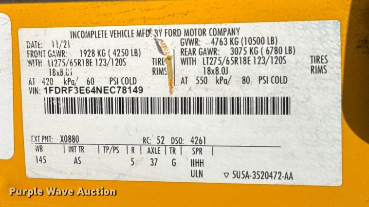 image for item EU2068 2022 Ford F350 Super Duty  utility bed pickup truck