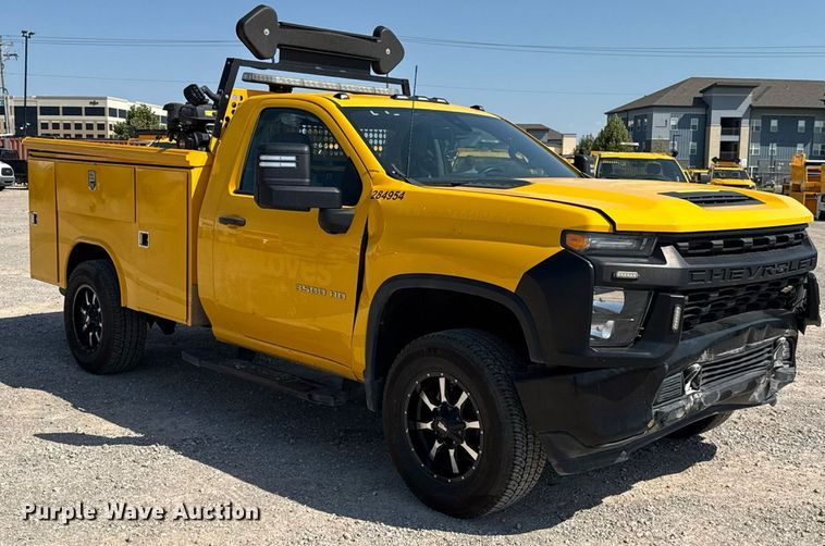 image for item EU2069 2021 Chevrolet Silverado 3500HD utility bed pickup truck