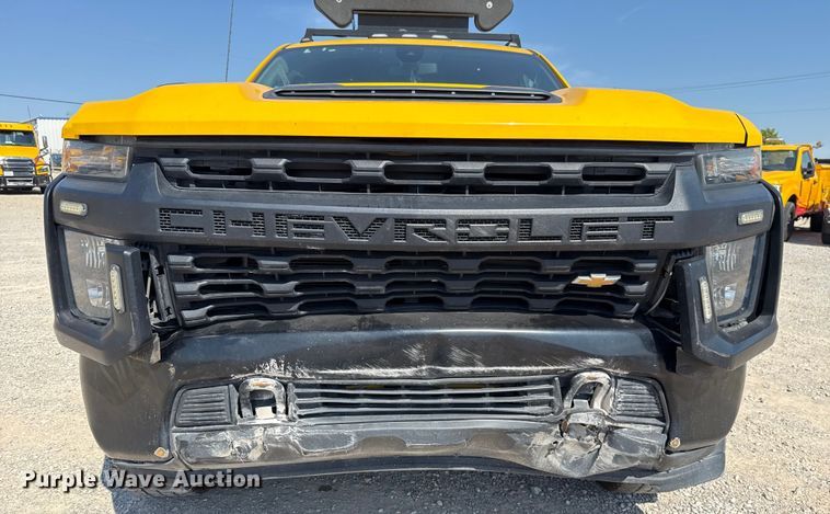image for item EU2069 2021 Chevrolet Silverado 3500HD utility bed pickup truck