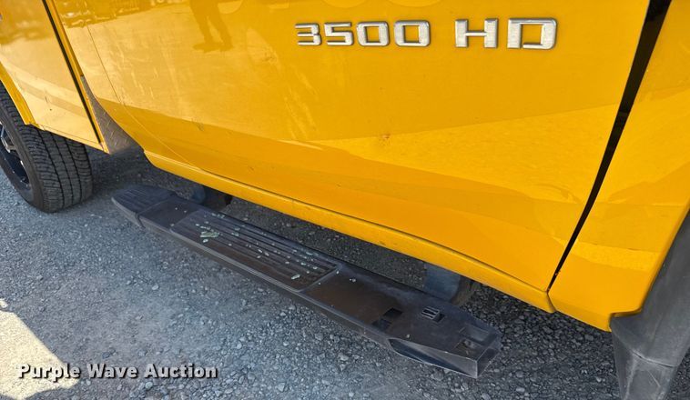 image for item EU2069 2021 Chevrolet Silverado 3500HD utility bed pickup truck