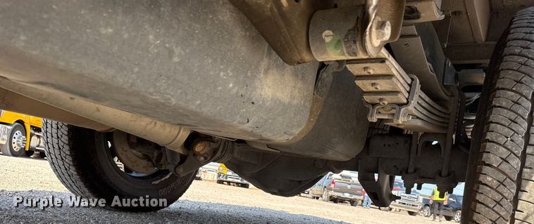 image for item EU2069 2021 Chevrolet Silverado 3500HD utility bed pickup truck