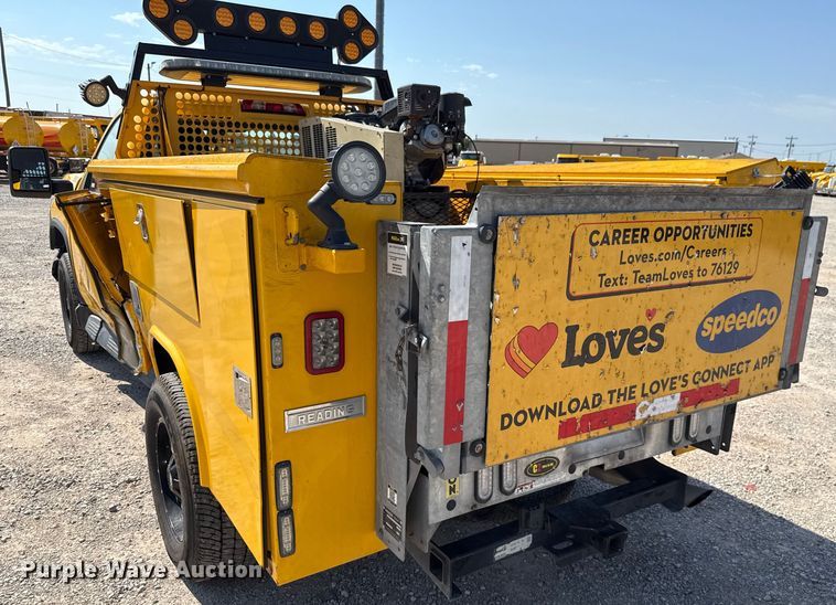 image for item EU2069 2021 Chevrolet Silverado 3500HD utility bed pickup truck