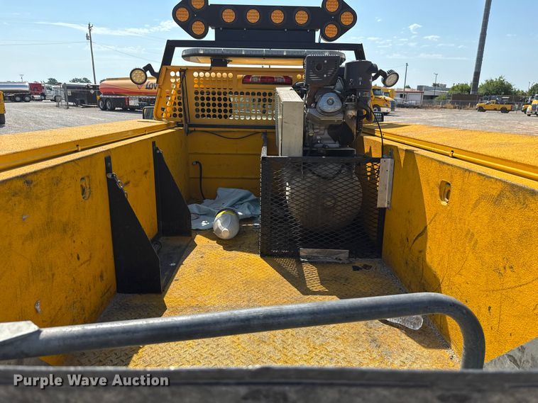 image for item EU2069 2021 Chevrolet Silverado 3500HD utility bed pickup truck