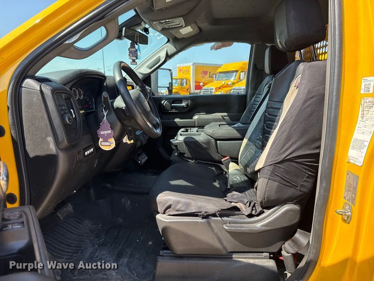 image for item EU2069 2021 Chevrolet Silverado 3500HD utility bed pickup truck