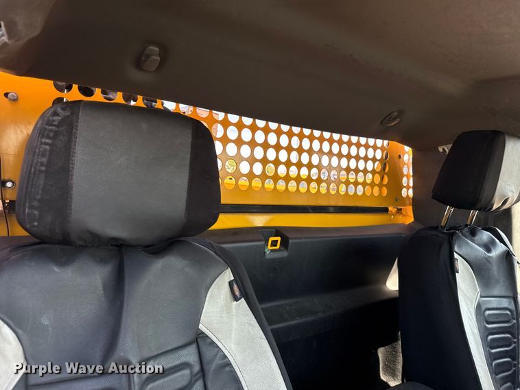 image for item EU2069 2021 Chevrolet Silverado 3500HD utility bed pickup truck