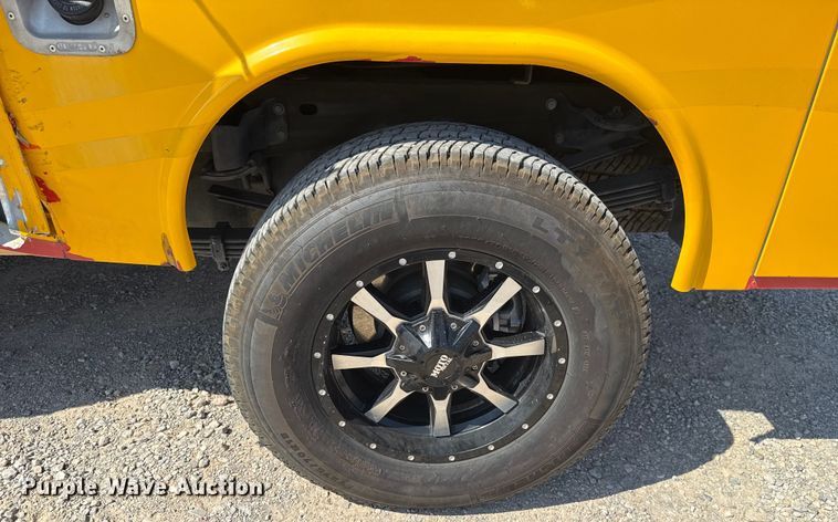 image for item EU2069 2021 Chevrolet Silverado 3500HD utility bed pickup truck