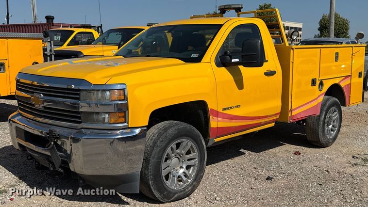 image for item EU2070 2015 Chevrolet Silverado 3500HD utility bed pickup truck