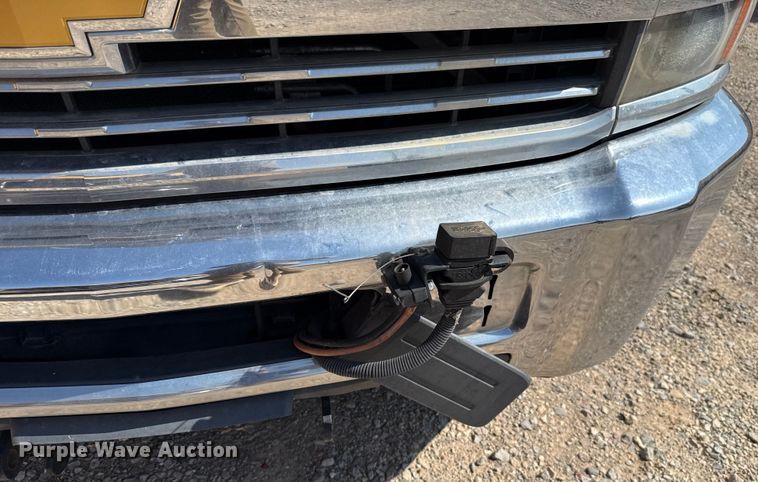 image for item EU2070 2015 Chevrolet Silverado 3500HD utility bed pickup truck