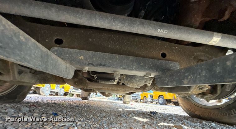 image for item EU2070 2015 Chevrolet Silverado 3500HD utility bed pickup truck