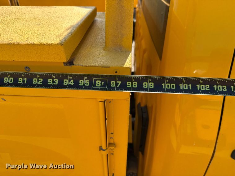 image for item EU2070 2015 Chevrolet Silverado 3500HD utility bed pickup truck