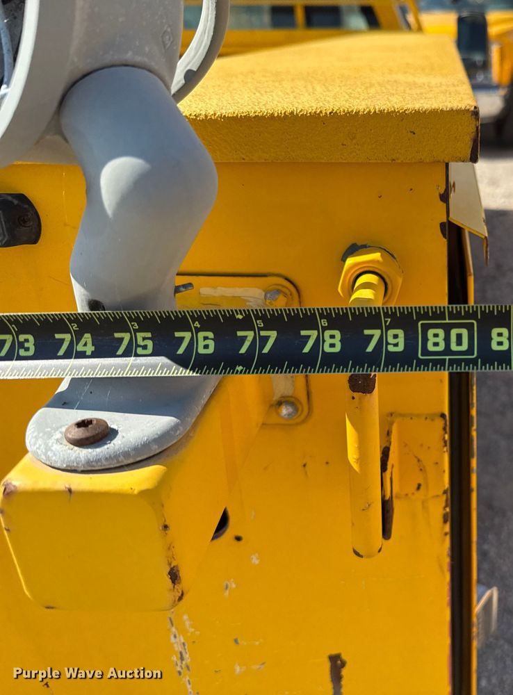 image for item EU2070 2015 Chevrolet Silverado 3500HD utility bed pickup truck