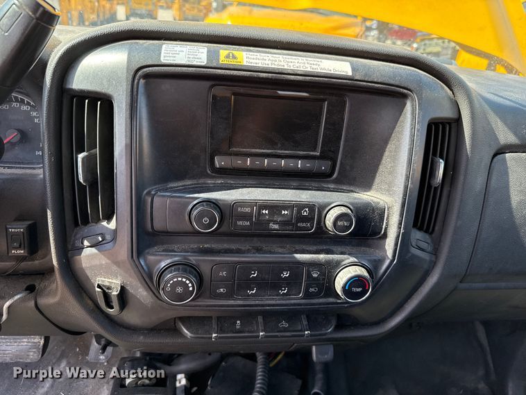 image for item EU2070 2015 Chevrolet Silverado 3500HD utility bed pickup truck