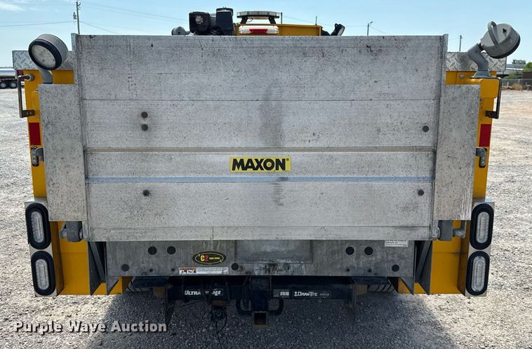 image for item EU2071 2019 Ford F350 utility bed pickup truck