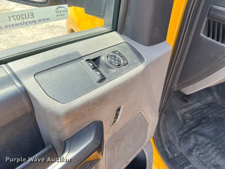 image for item EU2071 2019 Ford F350 utility bed pickup truck