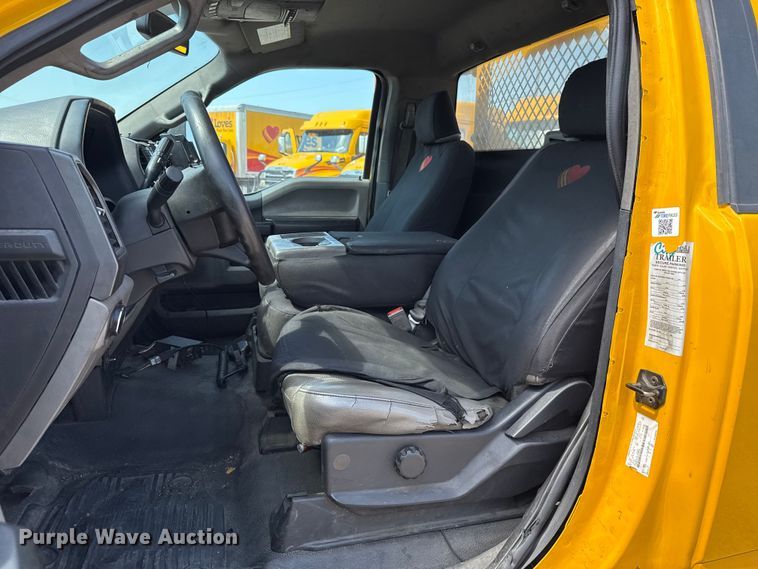 image for item EU2071 2019 Ford F350 utility bed pickup truck