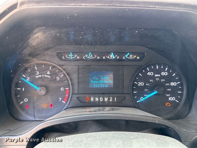 image for item EU2071 2019 Ford F350 utility bed pickup truck