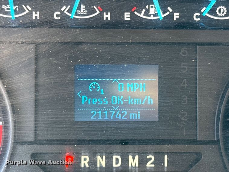 image for item EU2071 2019 Ford F350 utility bed pickup truck