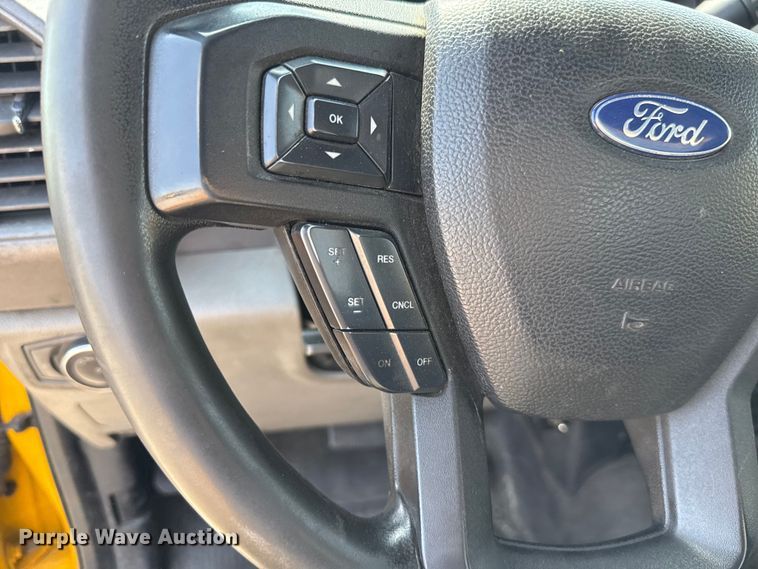 image for item EU2071 2019 Ford F350 utility bed pickup truck